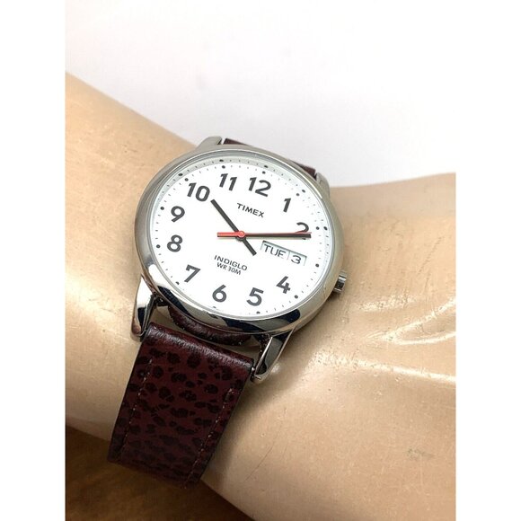 Timex Men's Watch T20041 Quartz Indiglo White Dial Day Date Leather Strap 35mm - Picture 5 of 14